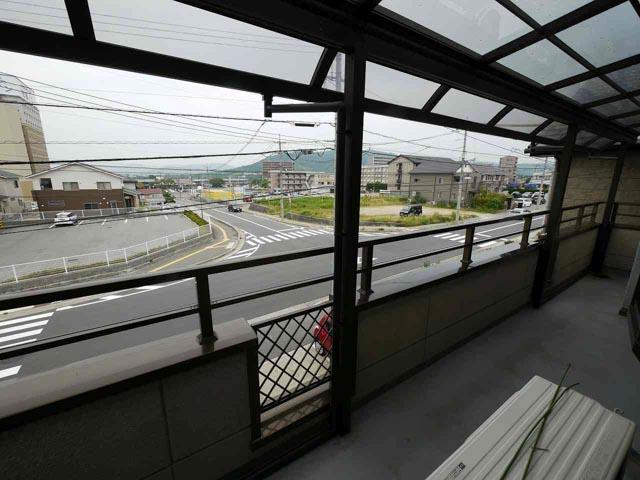 View photos from the dwelling unit. We looked at the Higashi-Hiroshima Station from veranda.