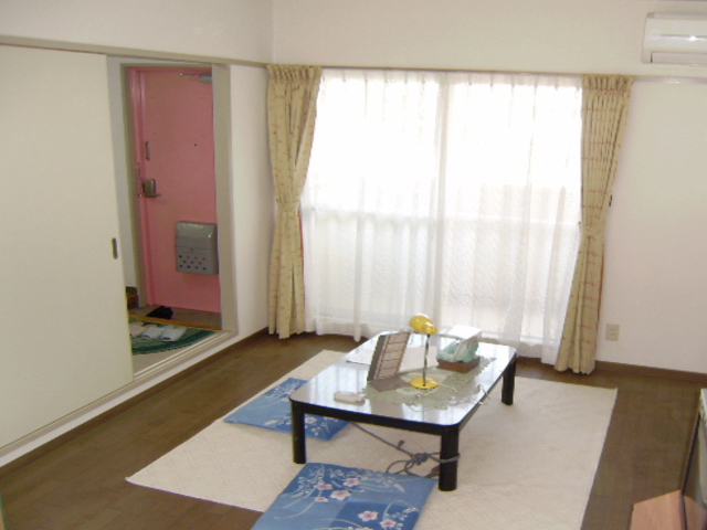 Living and room