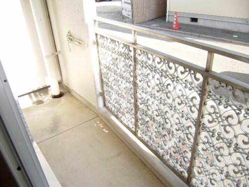 Balcony. Spacious laundry on the balcony pat (^ - ^) b