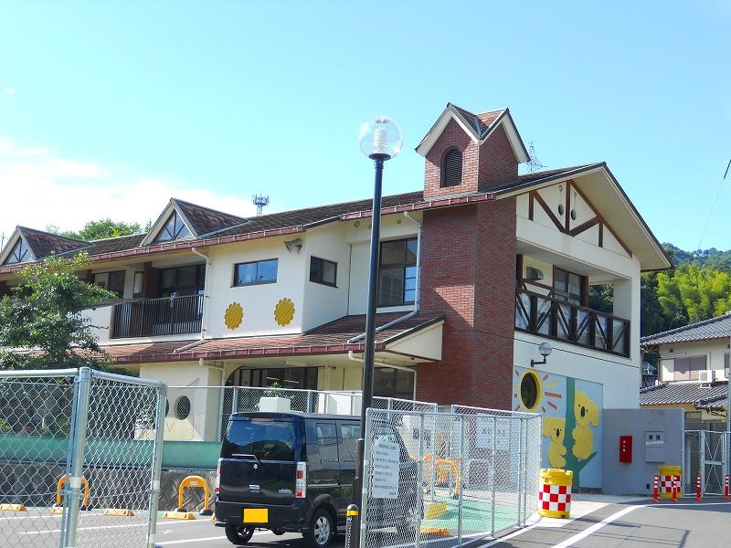 kindergarten ・ Nursery. Hataka nursery school (kindergarten ・ 424m to the nursery)