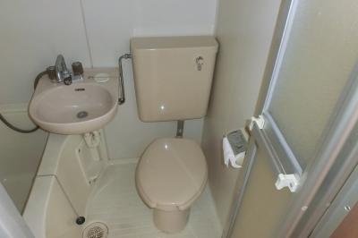 Toilet.  ☆ Attention to rent ☆  20,000 jpy