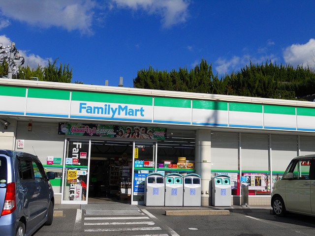 Convenience store. FamilyMart Yano New Town store up (convenience store) 1158m
