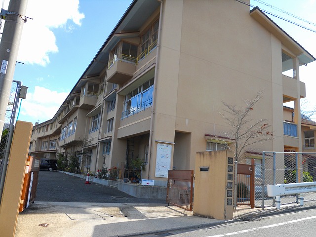 Primary school. 1312m to Hiroshima Municipal Yanominami elementary school (elementary school)
