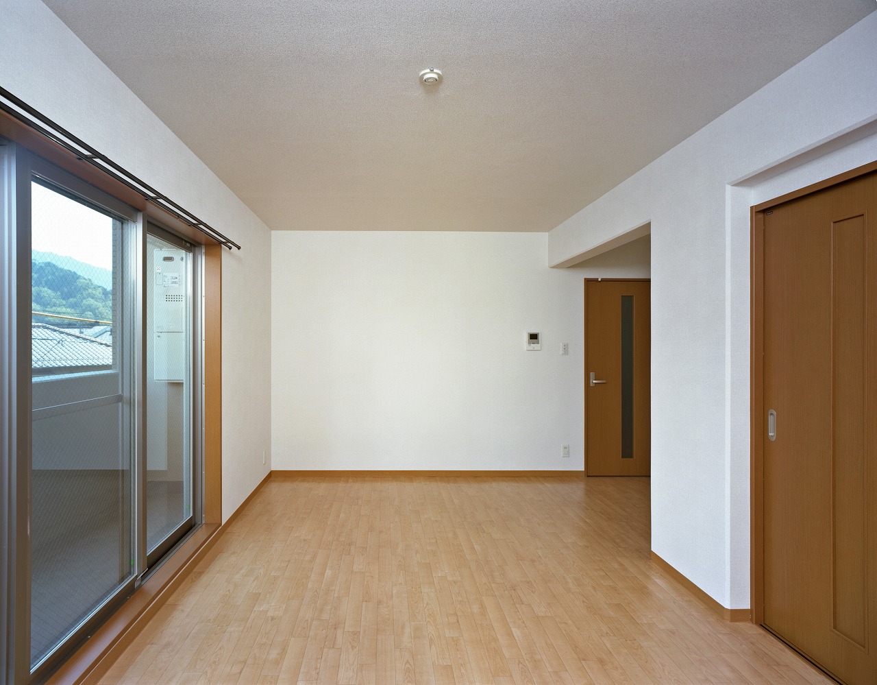Other room space. LDK → spacious 13.9 Pledge