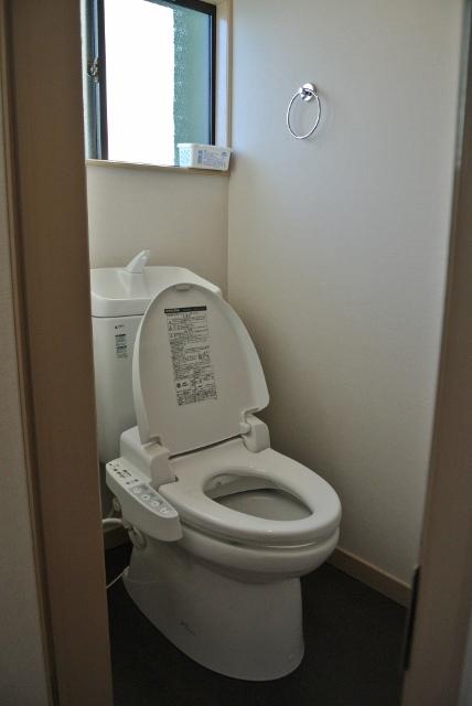 Toilet. 2F toilet