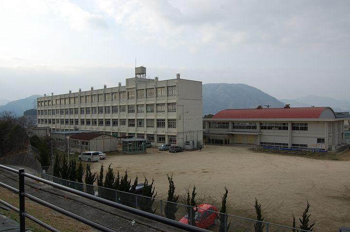 Primary school. 1078m to Hiroshima City Ochiai Elementary School