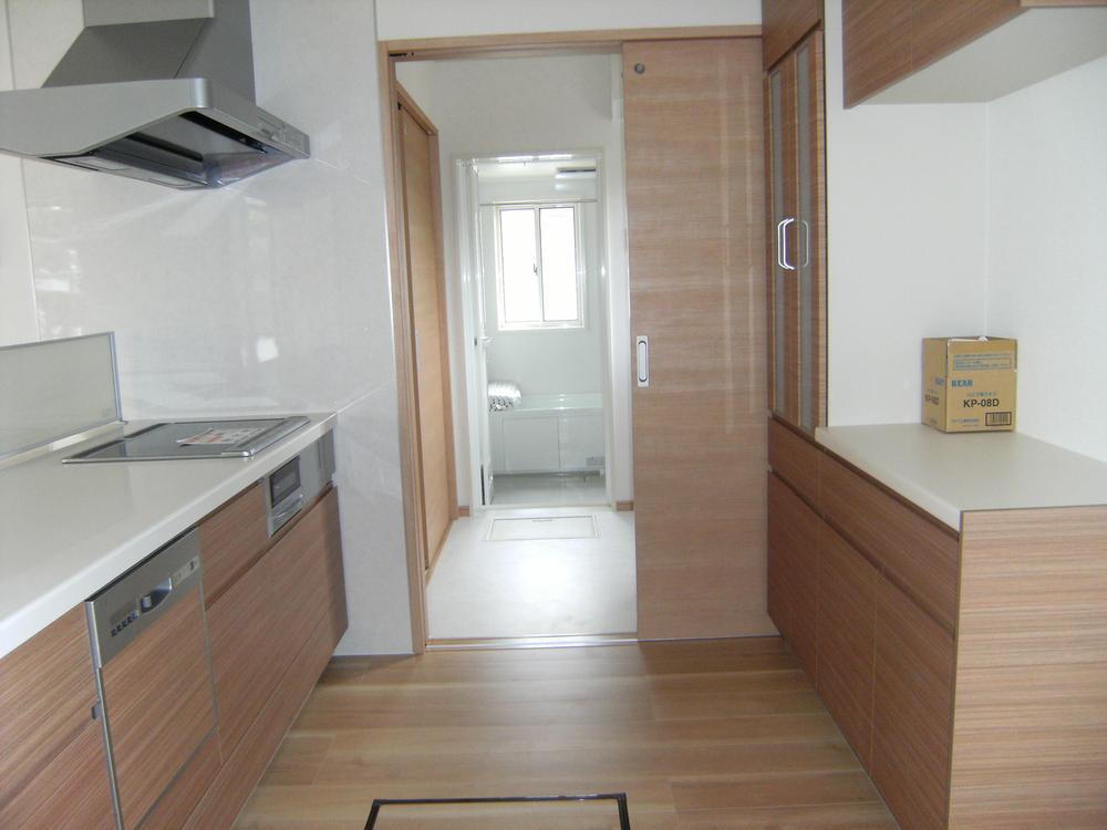 Other. kitchen ~ Wash ・ Flow line to the bathroom is a good floor plan.
