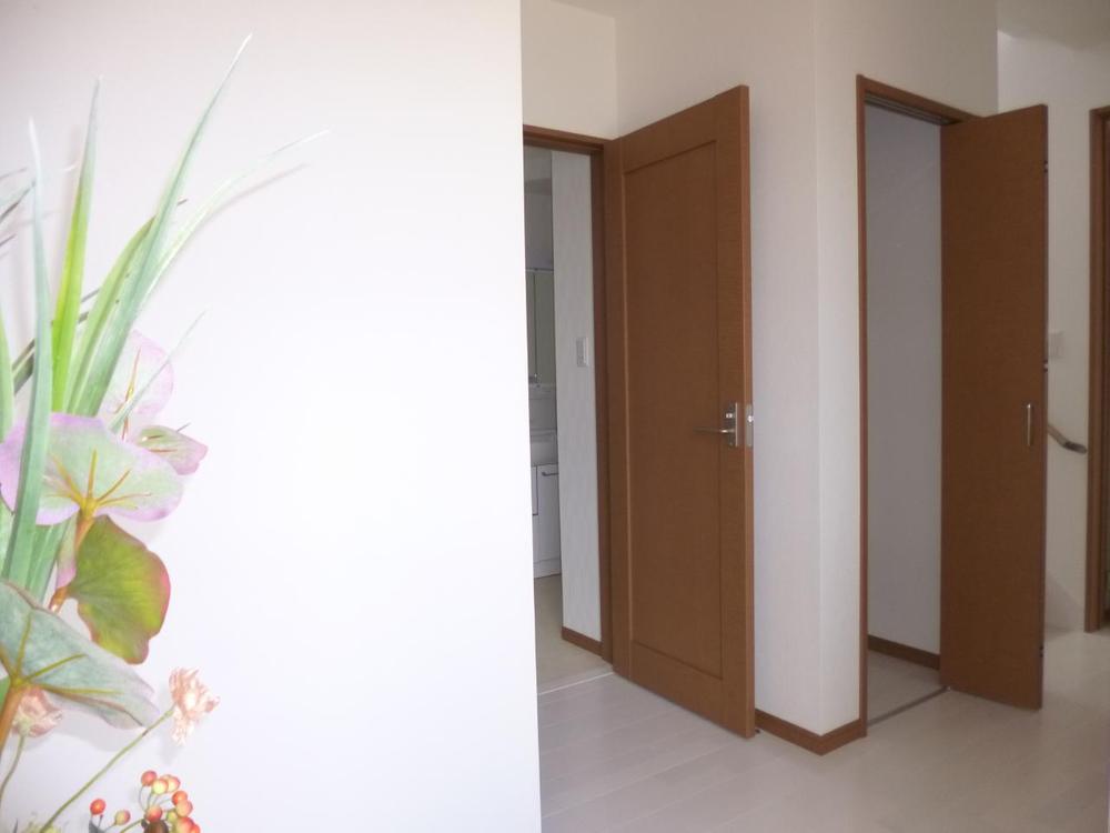 Entrance. (June 2013) Shooting