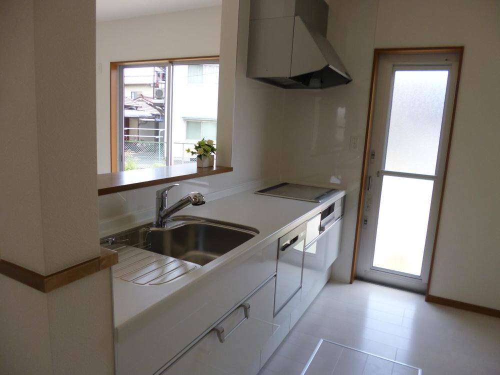 Kitchen. (June 2013) Shooting