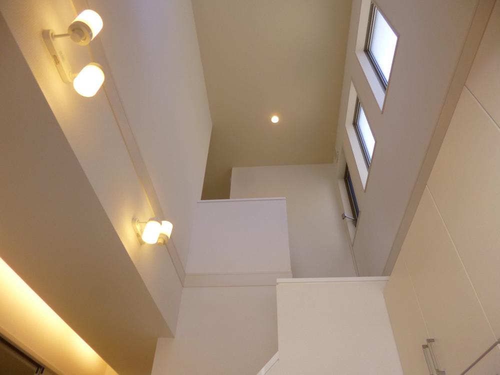 Entrance. (September 2013) Shooting