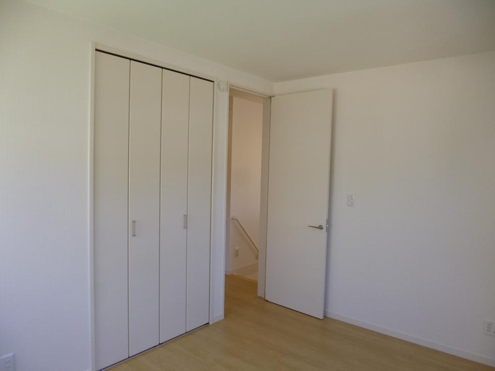 Non-living room. (September 2013) Shooting