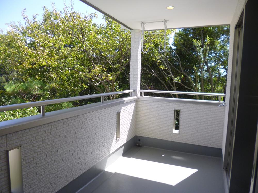 Balcony. (September 2013) Shooting