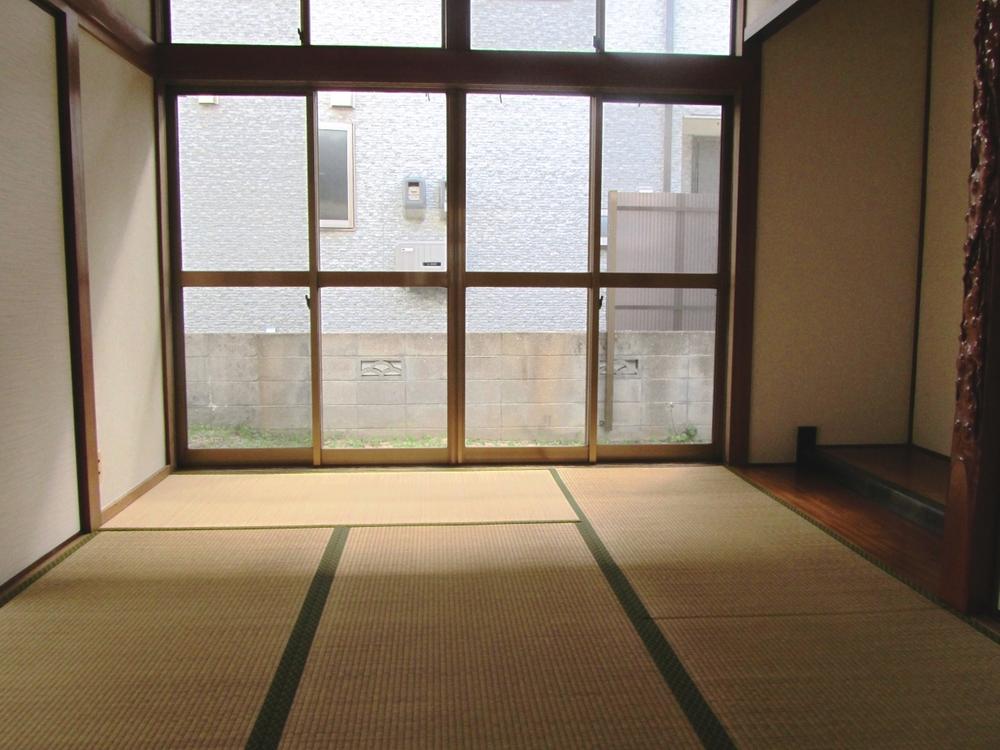 Other introspection. First floor Japanese-style room (6 quires)
