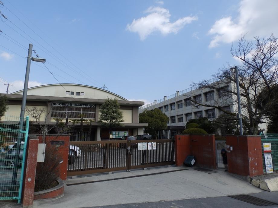 Primary school. 932m to Hiroshima City Museum of Omachi Elementary School