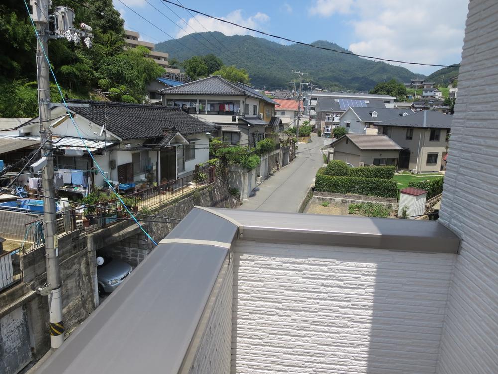 Balcony. The third floor we copy the north from