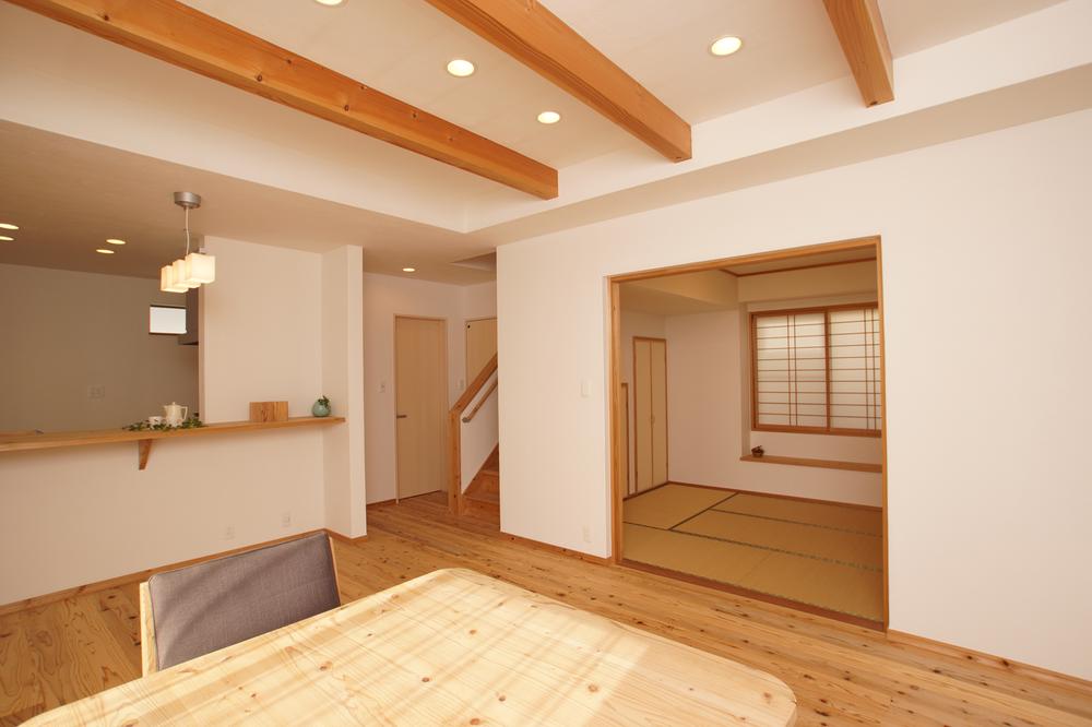 Non-living room. Indoor (12 May 2012) shooting