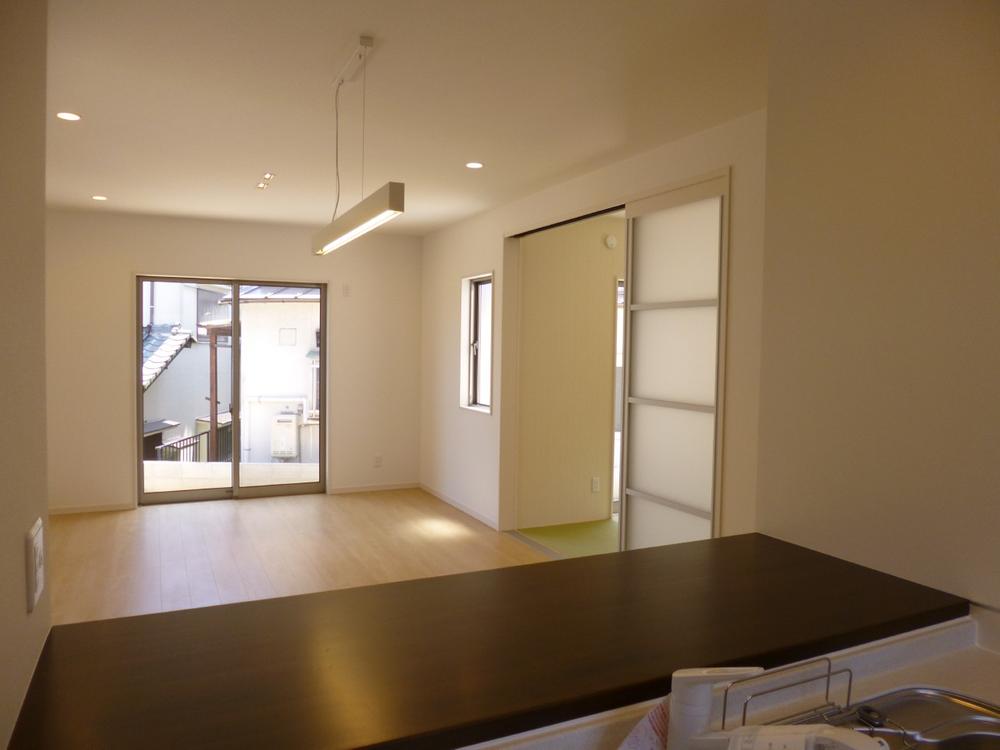 Living. (July 2013) Shooting