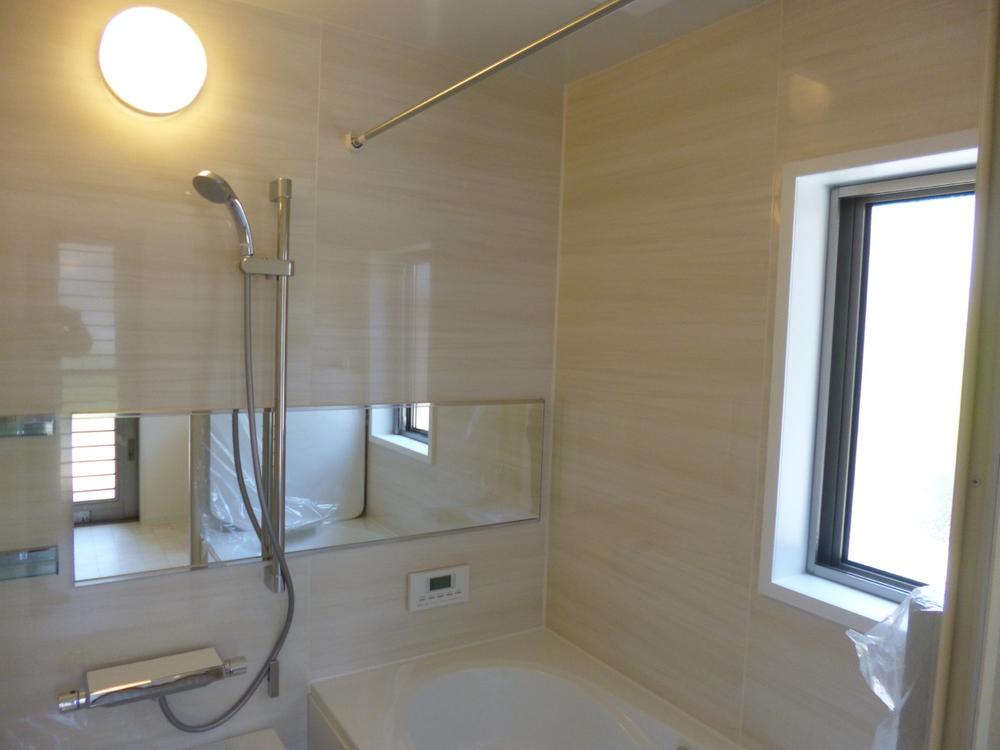 Bathroom. (July 2013) Shooting