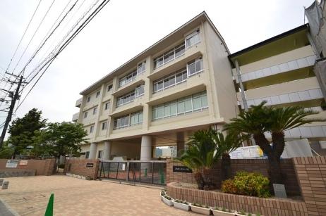 Primary school. 903m to Hiroshima Municipal Midorii Elementary School