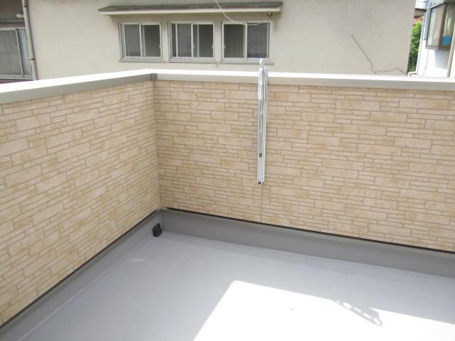 Balcony. Local (August 2013) Shooting