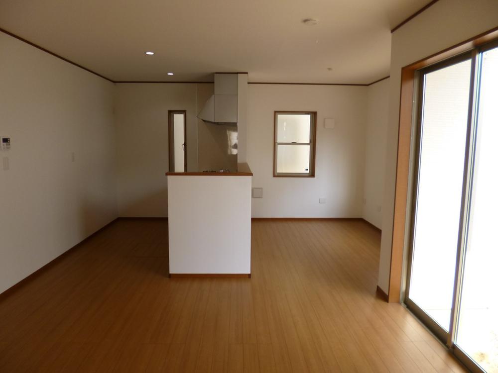 Living. (December 2013) Shooting