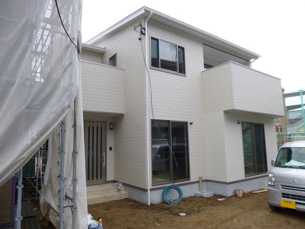 Local appearance photo. (December 2013) Shooting