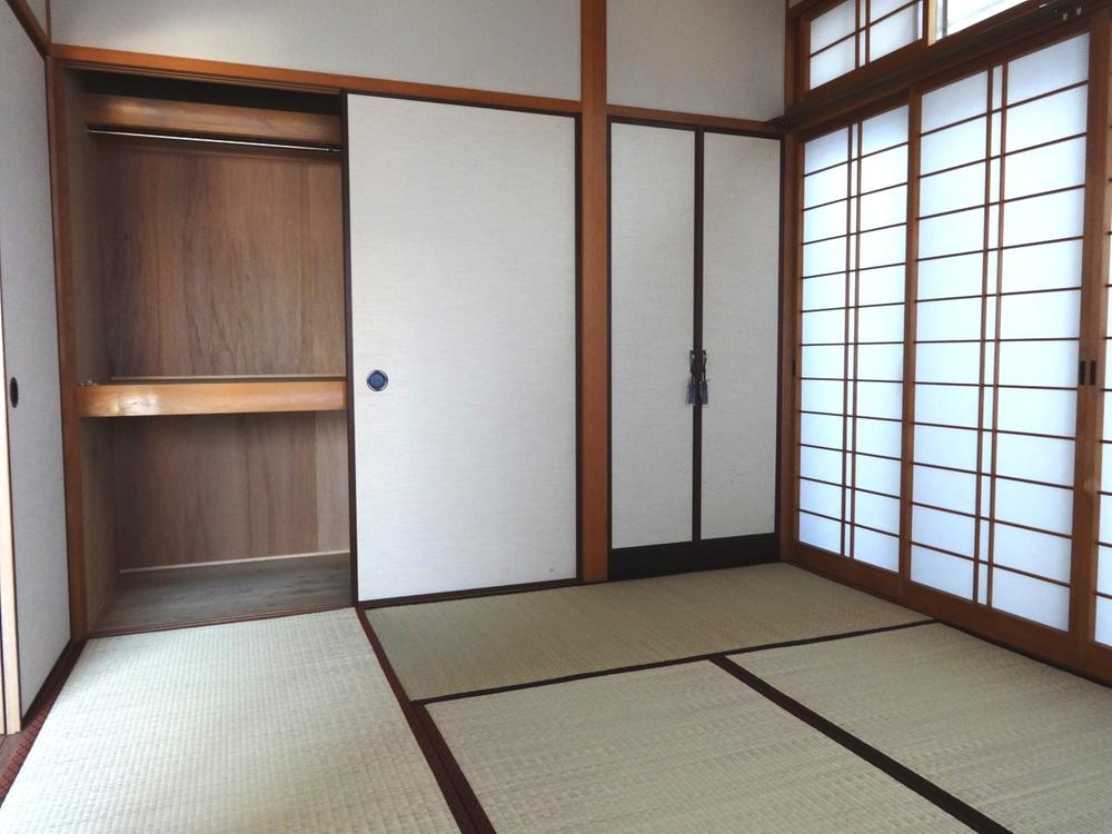 Non-living room. 1st floor: Japanese-style room
