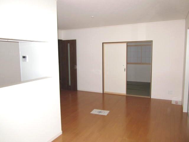 Living. Room (August 2013) Shooting 1st floor LDK16.25 Pledge