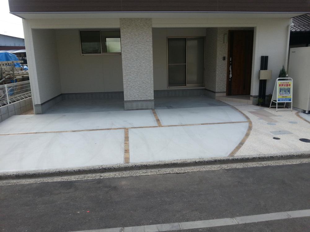 Parking lot. Local (August 2013) Shooting