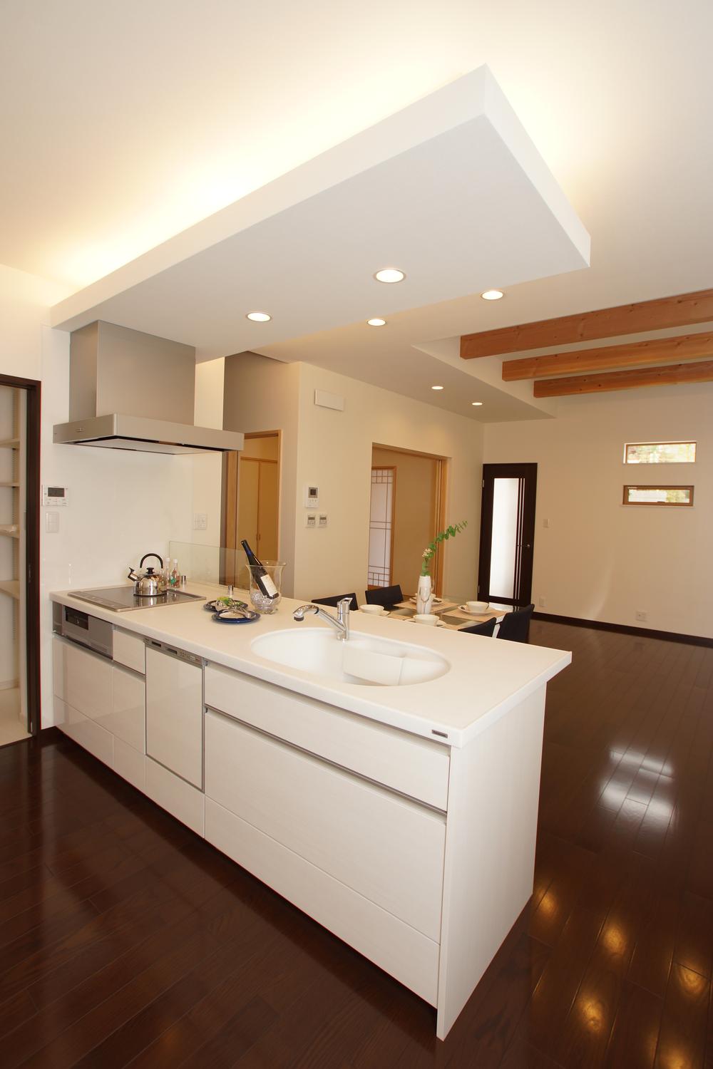 Power generation ・ Hot water equipment. 2-2-1 Building face-to-face kitchen