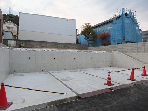 Local appearance photo. Parking lot