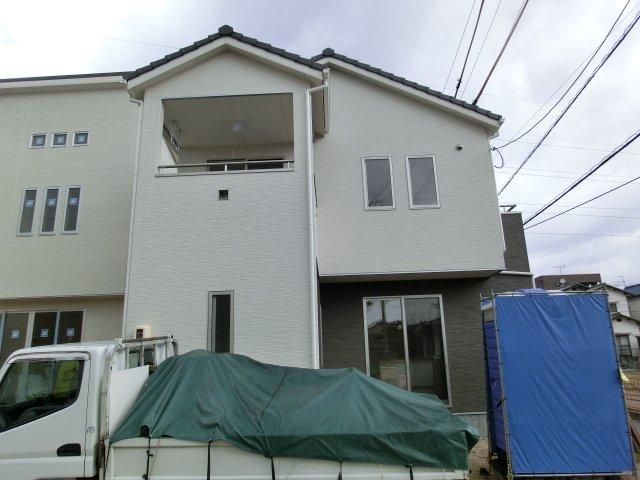 Local appearance photo.   Parking: Yes