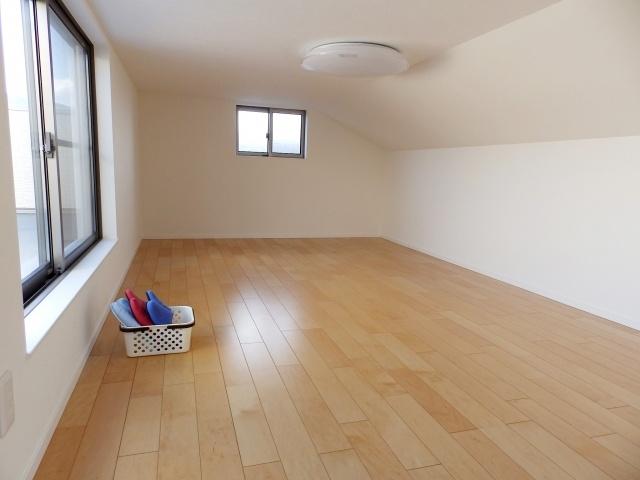 Receipt. 3F Attic storage