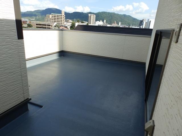 Other. 3F roof balcony