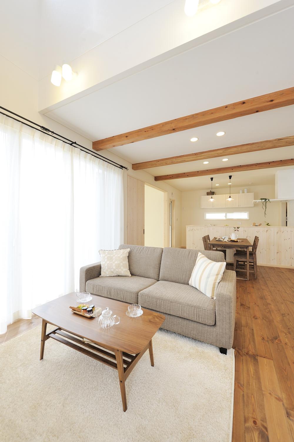 Living. Room (May 2013) shooting (32-4)