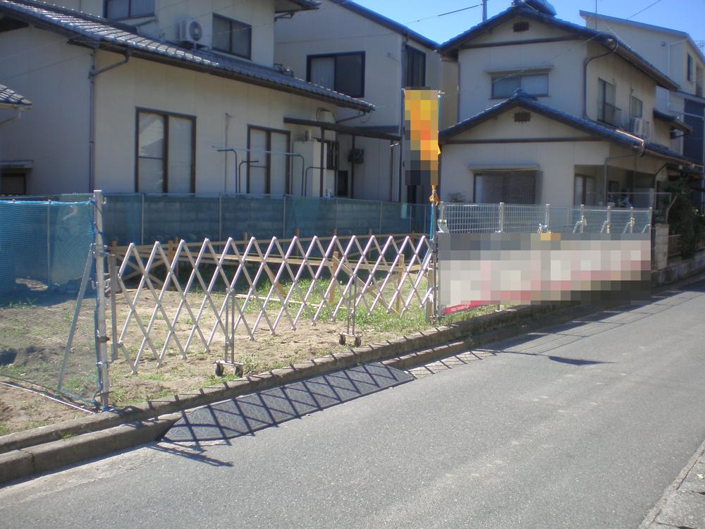 Local photos, including front road. Local (September 2013) Shooting