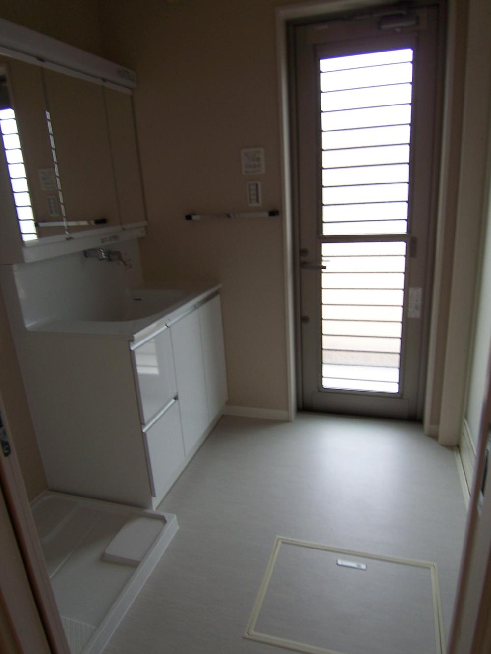 Other introspection. Wash undressing room 12th model house