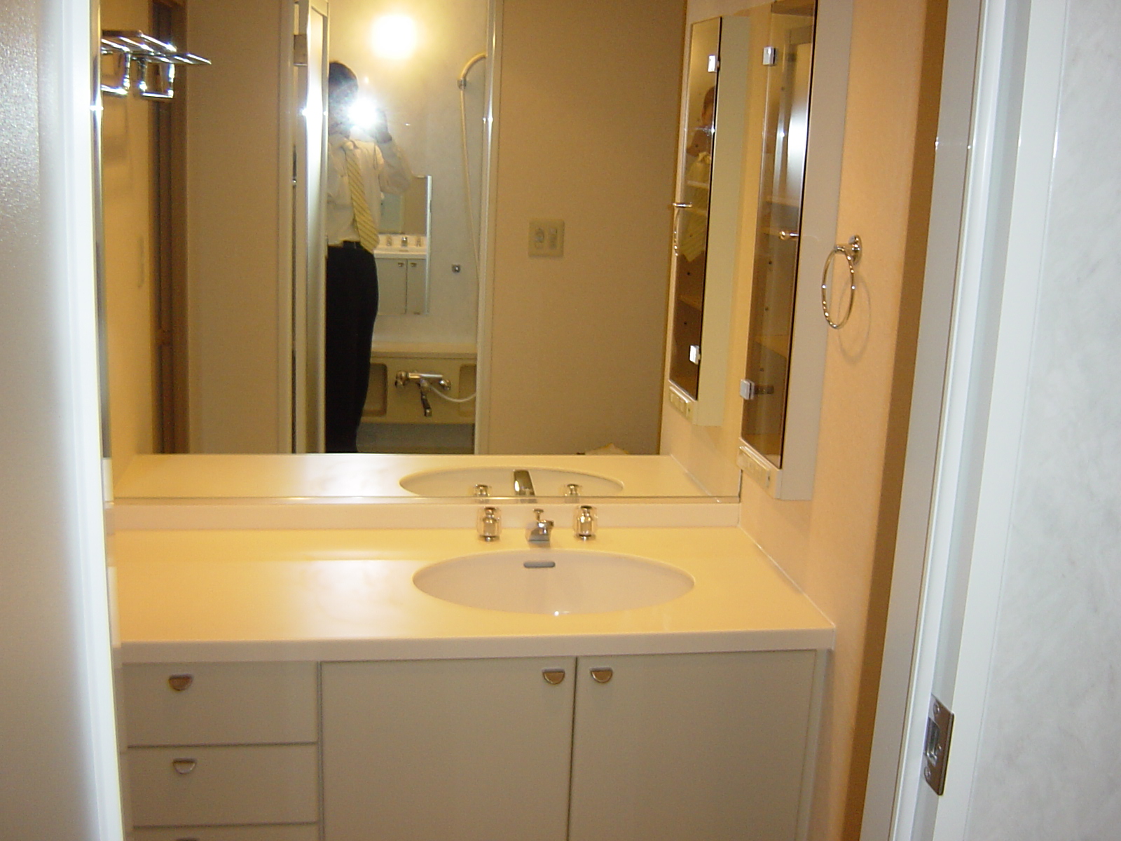 Washroom. With large mirror