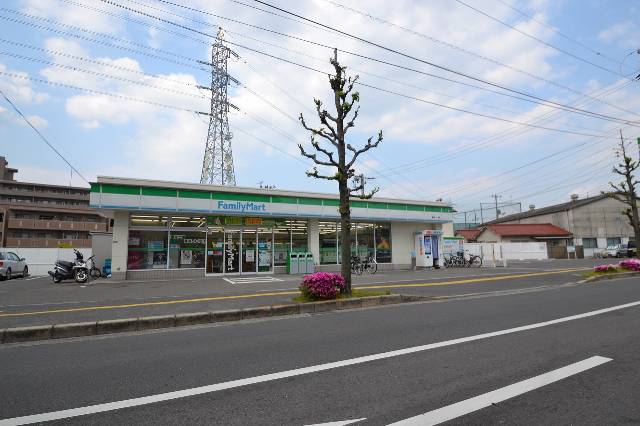 Convenience store. FamilyMart Gion chome store up (convenience store) 250m