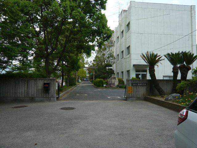 Junior high school. 1750m to Hiroshima Municipal Anzai junior high school