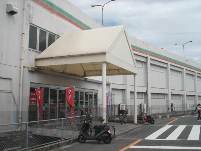 Supermarket. ManSo Nakasu store up to (super) 130m
