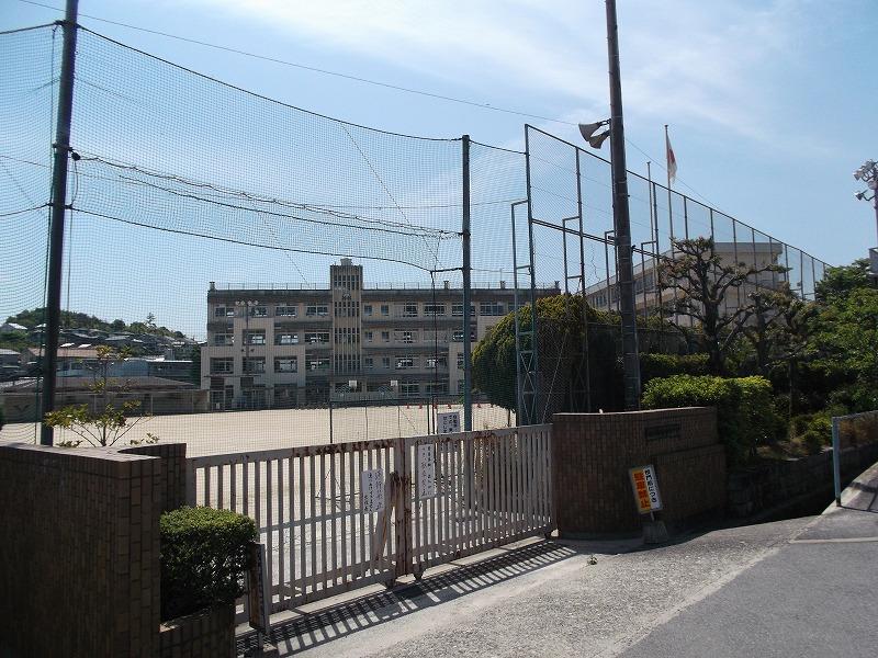 Primary school. 1754m to Hiroshima Municipal depreciation Elementary School