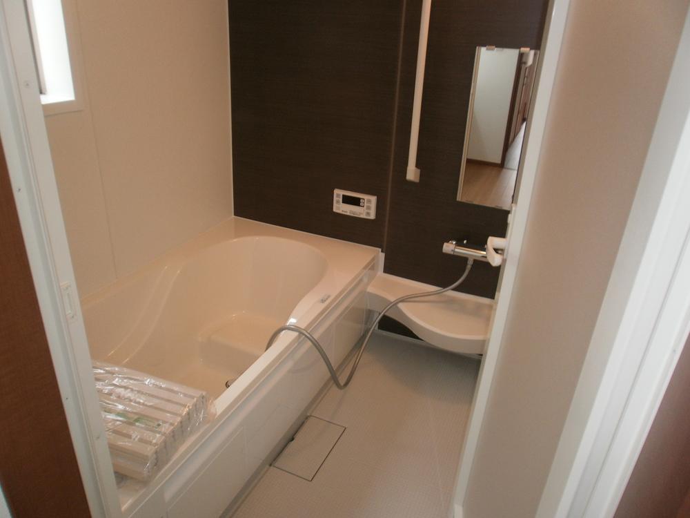 Same specifications photos (Other introspection)