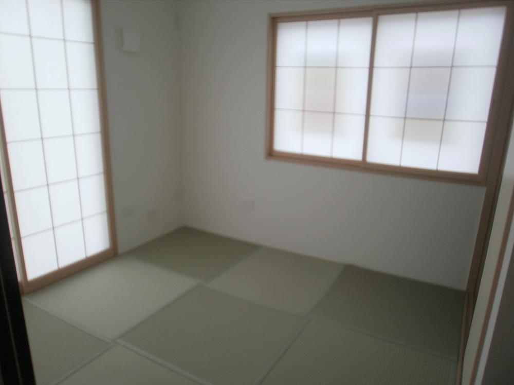 Same specifications photos (Other introspection)