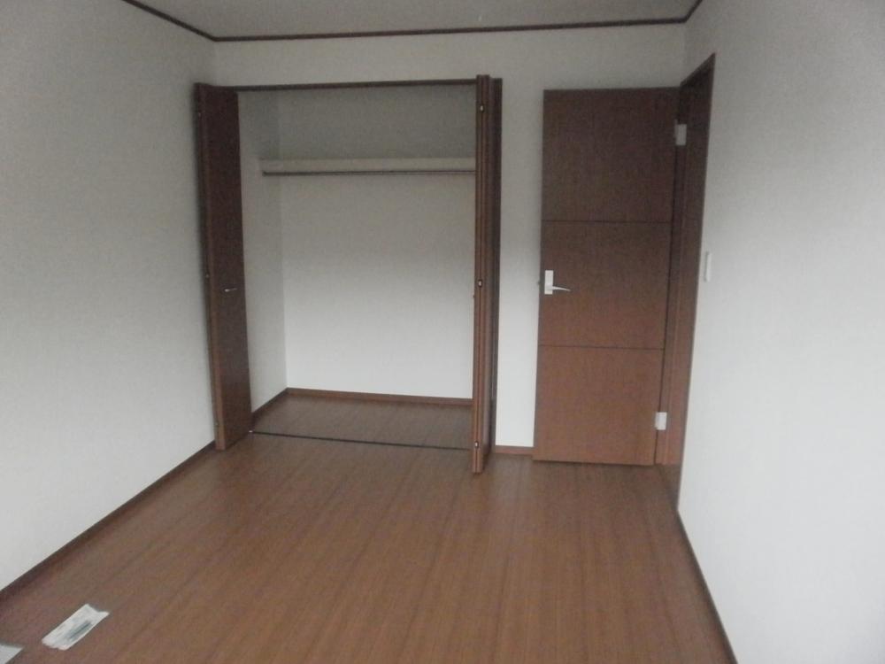 Same specifications photos (Other introspection)