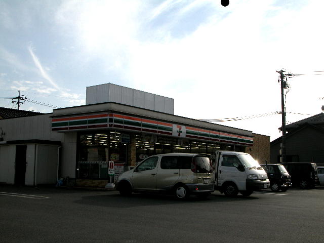 Convenience store. Seven-Eleven Hiroshima Sendai store up (convenience store) 90m