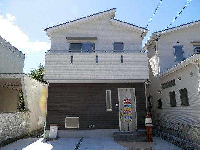 Local appearance photo.   2013 in late August completed already