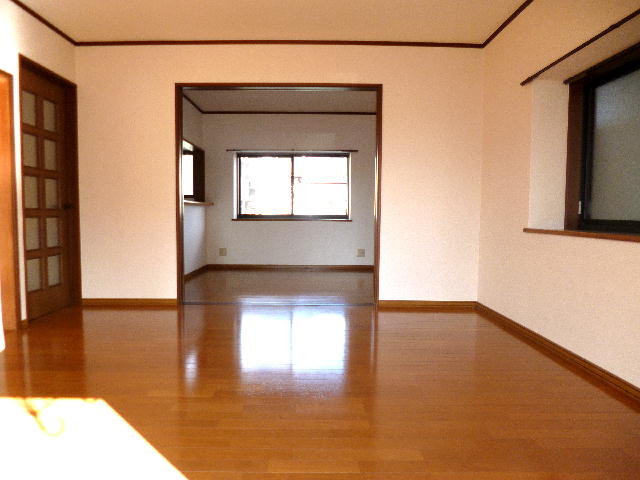 Living and room. 1st floor 8 Hiroshi