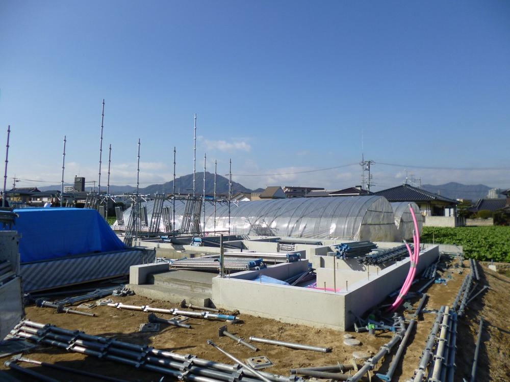 Local appearance photo. Local (12 May 2013) Shooting