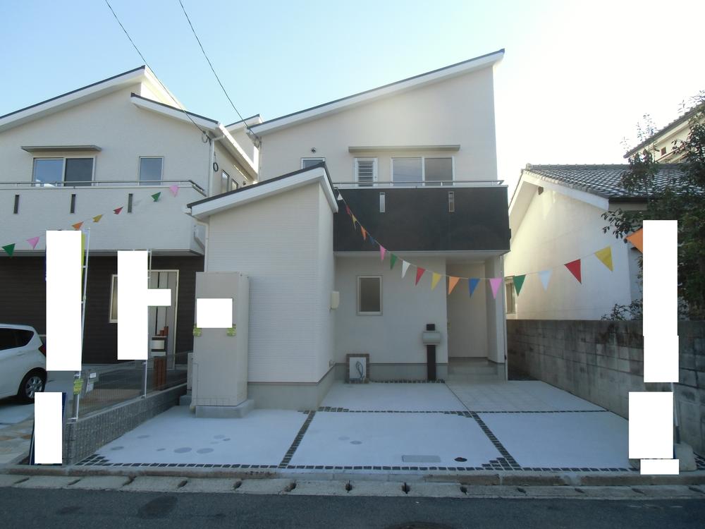 Local appearance photo. Local (11 May 2013) Shooting